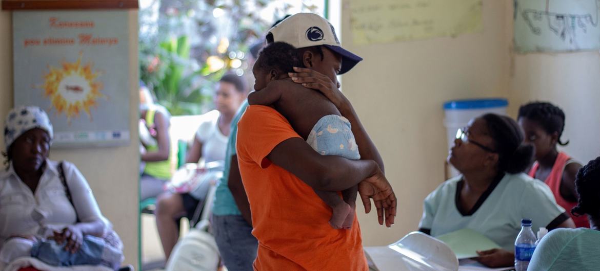 Layanan perawatan ibu hampir terhenti di Haiti.